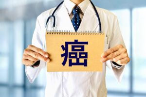 がん治療中・治療後の手足のむくみ（浮腫）対策｜原因・初期サイン・病院へ行くべき目安