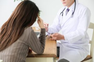 がんと貧血の関係とは？抗がん剤の副作用によるだるさの原因と対策、食事の工夫を解説